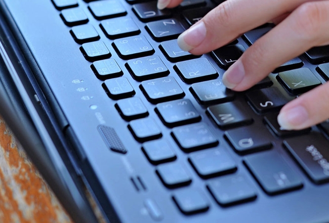 Keyboard and hands