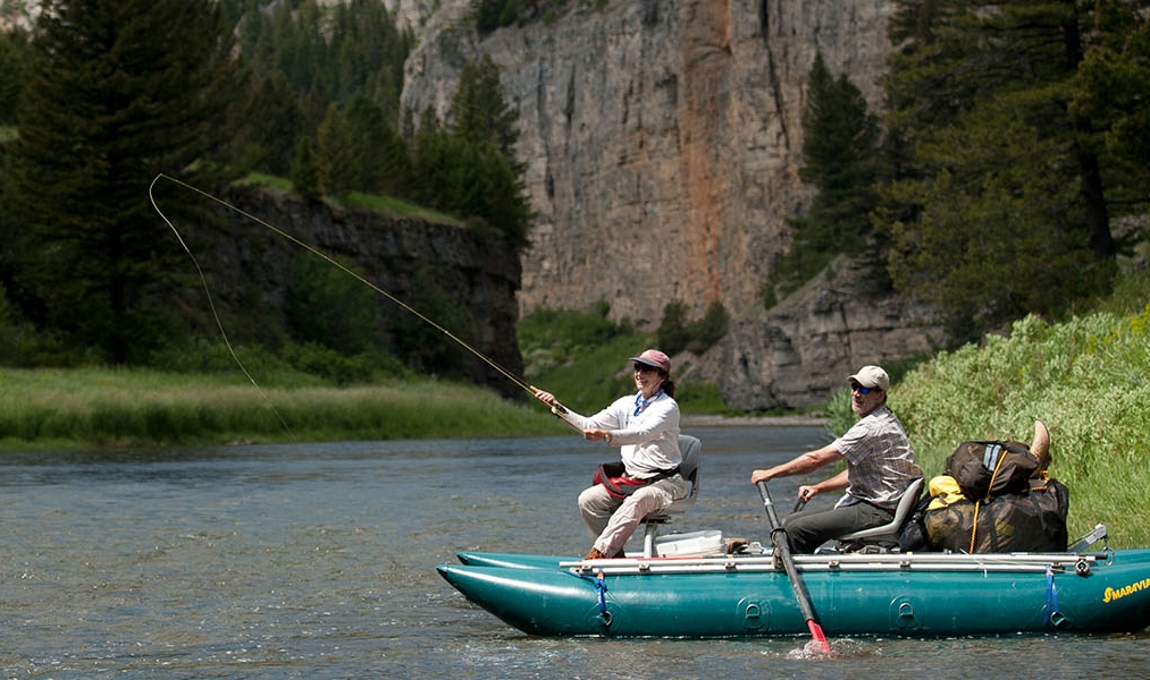 Photo of raft on Smith River