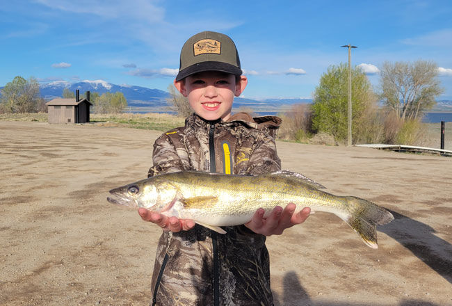 Kids fishing